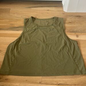 Lululemon cropped sculpt tank size 4